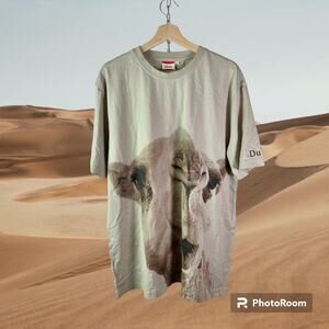 Akaru NWT Men's XL Dubai UAE Duty Free 100% Cotton Souvenir Camel S/S T-Shirt